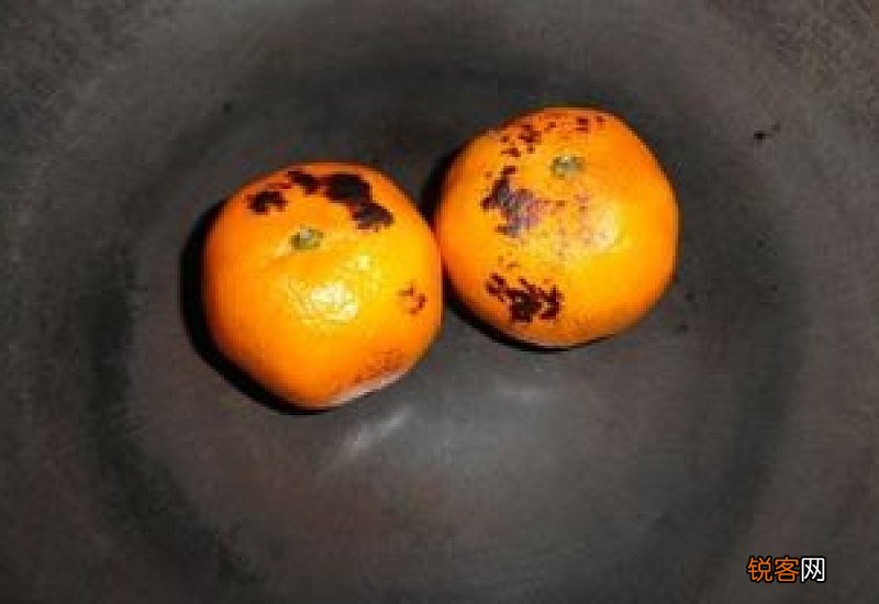 烤橘子上火还是降火