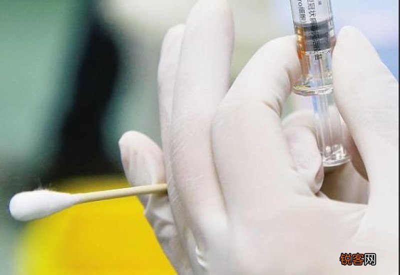 为什么打完新冠疫苗手臂疼