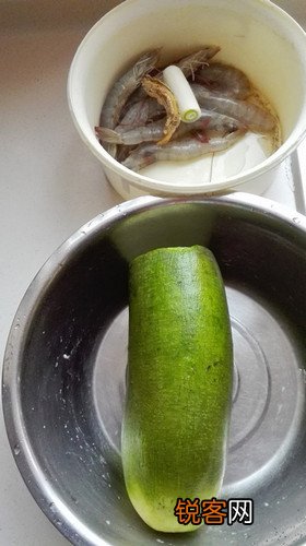 萝卜丝炖虾