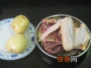 土豆烧飞鸭的做法