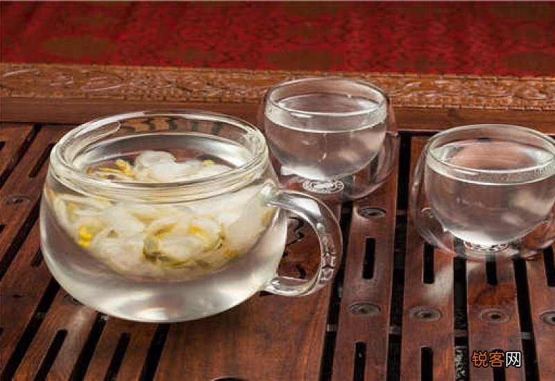 西洋参泡水什么时候喝合适