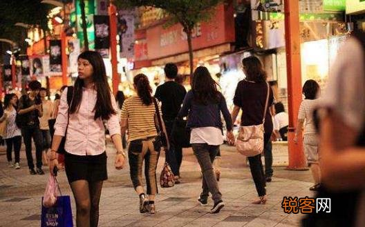 男性脱发有可能是心脏病的前兆 小心心脏病的早期症状