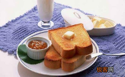 男性脱发有可能是心脏病的前兆 小心心脏病的早期症状