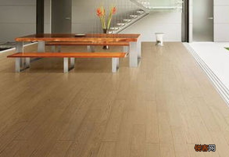 地板有油怎么清理干净