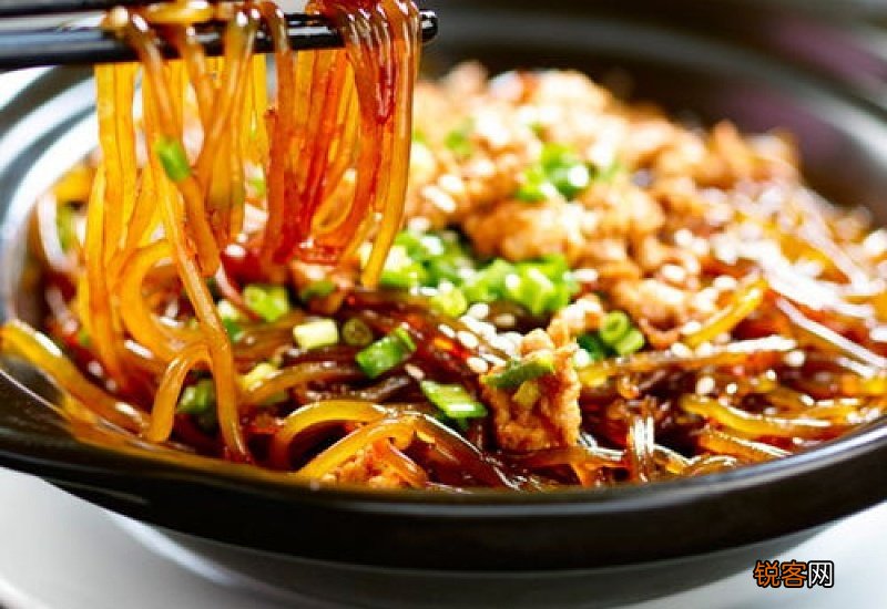 肉末下锅怎样才不起坨